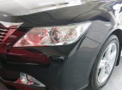 Toyota Camry năm 2013, màu đen, như mới