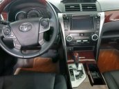 Toyota Camry năm 2013, màu đen, như mới