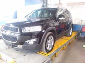 Xe Chevrolet Captiva đời 2012, màu đen, số tự động 