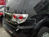 Bán xe Toyota Fortuner đời 2015, màu đen, giá 892tr