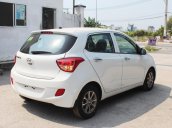 Hyundai i10 đời 2015, màu đỏ, nhập khẩu chính hãng