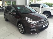 Bán xe Kia Rio sản xuất 2015, màu trắng, nhập khẩu nguyên chiếc