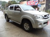 Bán ô tô Toyota Hilux đời 2009, màu bạc, nhập khẩu Thái Lan, số sàn 