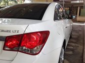 Bán Chevrolet Cruze LTZ đời 2015, màu trắng, số tự động 