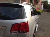 Cần bán gấp Kia Sorento đời 2012, màu bạc