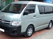 Cần bán Toyota Hiace sản xuất 2011, xe đẹp