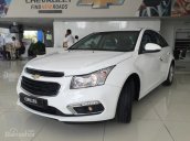 Bán ô tô Chevrolet Cruze LT đời 2017, màu trắng