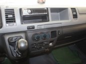 Xe Toyota Hiace đời 2005, xe đẹp