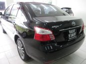 Cần bán lại xe Toyota Vios E đời 2013, màu đen, còn mới