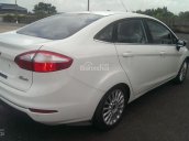 Cần bán Ford Fiesta1.5 Titanium năm 2017, màu trắng, 490 triệu, tặng 1 năm BH, gọi ngay 0945103989