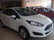 Cần bán Ford Fiesta1.5 Titanium năm 2017, màu trắng, 490 triệu, tặng 1 năm BH, gọi ngay 0945103989