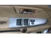 Gia đình tôi có bán 1 chiếc xe Toyota Fortuner G màu bạc, số tay, máy dầu, cuối năm 2009 xe còn rất đẹp