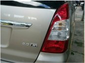 Cần bán xe Toyota Innova 2012, nhập khẩu, số tự động giá 698 tr