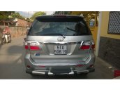 Gia đình tôi có bán 1 chiếc xe Toyota Fortuner G màu bạc, số tay, máy dầu, cuối năm 2009 xe còn rất đẹp