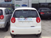 Bán ô tô Chevrolet Spark, màu trắng, trong nước