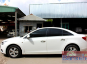 Chevrolet Cruze LS 1.6MT, màu trắng, số sàn, sản xuất năm 2011, lắp ráp trong nước cần bán giá 422 tr