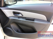 Chevrolet Cruze LS 1.6MT, màu trắng, số sàn, sản xuất năm 2011, lắp ráp trong nước cần bán giá 422 tr