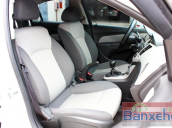 Chevrolet Cruze LS 1.6MT, màu trắng, số sàn, sản xuất năm 2011, lắp ráp trong nước cần bán giá 422 tr