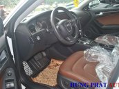 Cần bán gấp Audi A5 đời 2011, màu trắng, xe nhập, chính chủ