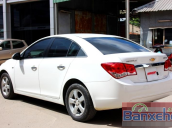 Chevrolet Cruze LS 1.6MT, màu trắng, số sàn, sản xuất năm 2011, lắp ráp trong nước cần bán giá 422 tr