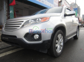 Cần bán Kia Sorento đời 2011, màu bạc, nhập khẩu Hàn Quốc, số tự động, 765 triệu