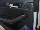 Hưng Phát Auto bán xe Audi Q5 2.0T Quattro 2010 màu trắng nội thất da bò sang trọng