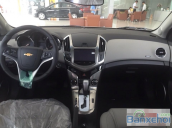 Bán Chevrolet Cruze 2015, màu đen, giá 572tr xe đẹp