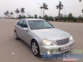 Cần bán xe Mercedes C280 đời 2006, số tự động màu bạc. Biển số Hà Nội, giấy tờ chính chủ