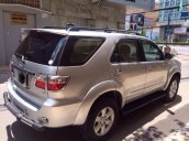 Cần bán lại xe Toyota Fortuner đời 2009, màu bạc, nhập khẩu, ít sử dụng, giá tốt