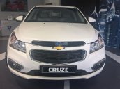 Cần bán Chevrolet Cruze năm 2015, màu trắng