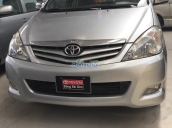 Xe Toyota Innova G đời 2012, màu bạc cần bán