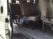 Chính chủ cần bán Toyota Hiace đời 2011, giá chỉ 615 triệu