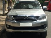 Bán gấp xe Toyota Fortuner năm 2012, xe nhập, số tự động, 840 triệu