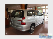 Toyota Innova năm 2015, màu bạc cần bán