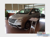 Toyota Innova năm 2015, màu bạc cần bán