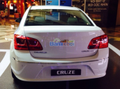 Cần bán xe Chevrolet Cruze đời 2015, màu trắng, 679tr