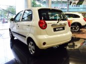 Bán ô tô Chevrolet Spark đời 2015, màu trắng