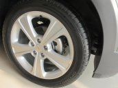 Xe Chevrolet Captiva năm 2015, màu bạc, giá tốt