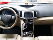 Bán Toyota Venza 2.7 L sản xuất năm 2009 màu trắng nội thất kem xe đẹp