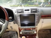 Việt Nhật Auto cần bán xe Lexus LS 460L AT 2010 xe đi được 30000Km, xe sử dụng nhiêu liệu xăng