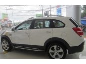 Xe Chevrolet Captiva sản xuất 2015, màu trắng, nhập khẩu chính hãng