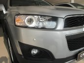 Xe Chevrolet Captiva năm 2015, màu bạc, giá tốt