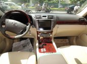 Việt Nhật Auto cần bán xe Lexus LS 460L AT 2010 xe đi được 30000Km, xe sử dụng nhiêu liệu xăng