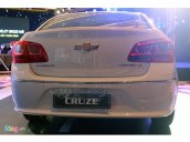 Xe Chevrolet Cruze đời 2015, màu trắng, xe nhập, 679tr