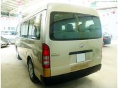 Xe Toyota Hiace năm 2009, màu ghi vàng, số sàn cần bán