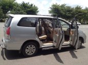 Muốn đổi xe nên bán xe Innova đời 2010