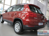 Cần bán xe Volkswagen Tiguan năm 2015, màu đỏ