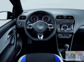 Bán Volkswagen Polo đời 2015, màu bạc