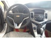 Cần bán xe Chevrolet Cruze đời 2015, màu trắng, nhập khẩu nguyên chiếc, giá 572tr