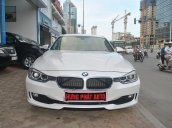 Cần bán gấp BMW 320i đời 2012, màu trắng, nhập khẩu